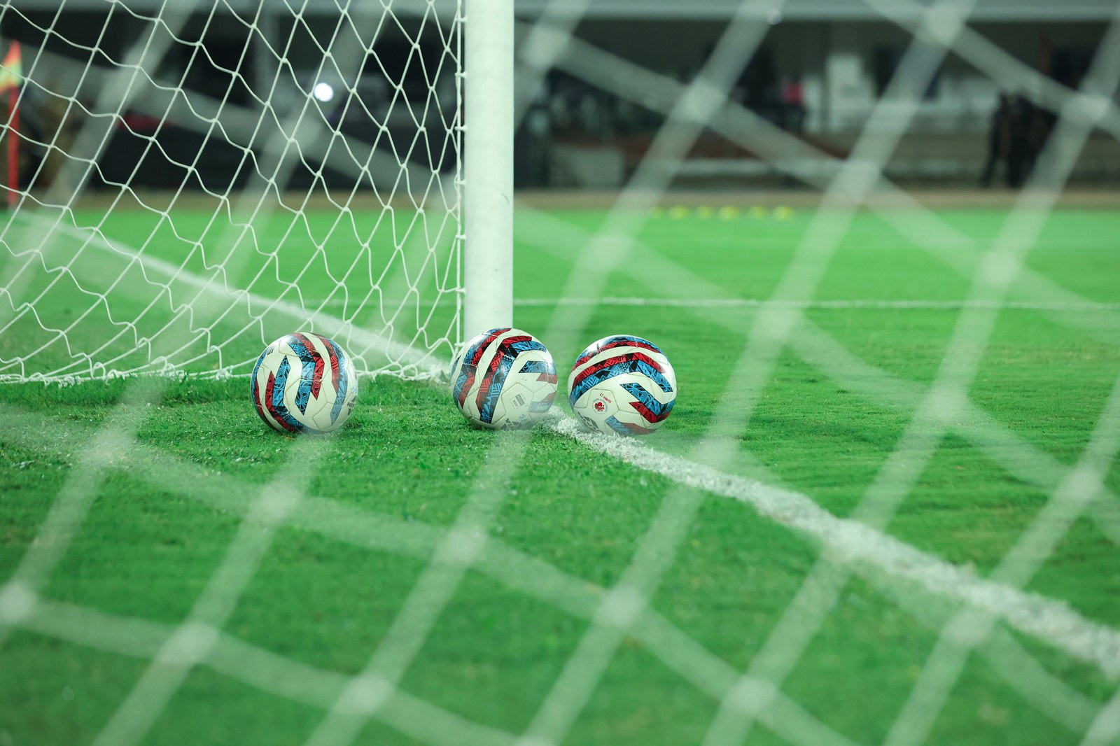 巴萨西甲赛事点燃球迷青春记忆